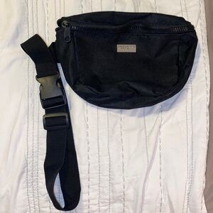 Guess Fanny pack
